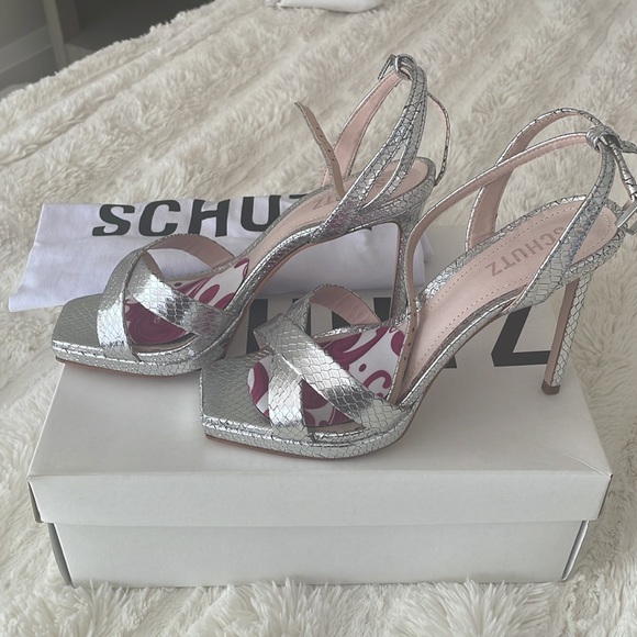 Schulz Silver Platform Sandals - Picture 2 of 4